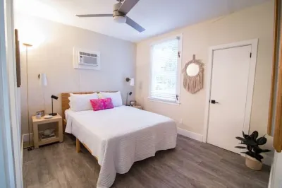 The Downtown Hibiscus House Hotels near SkyBike West Palm Beach