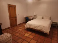 Mesquite style villa on golf course with amazing desert and mountain views Hotel a Borrego Springs