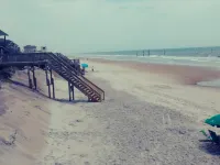 On The Sound Close To The Beach Hotels in Stump Sound