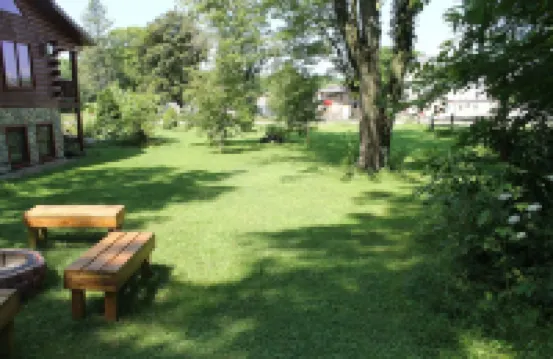 Lovely Devils Lake Cabin Baraboo Dells Huge Yard Skiing Best Location!