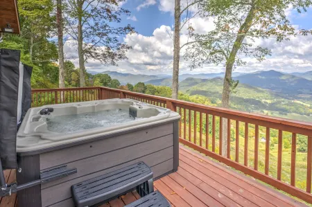 Unbelievable Views, Hot Tub, Fire Pit, Fire Table, Indoor Fireplace
