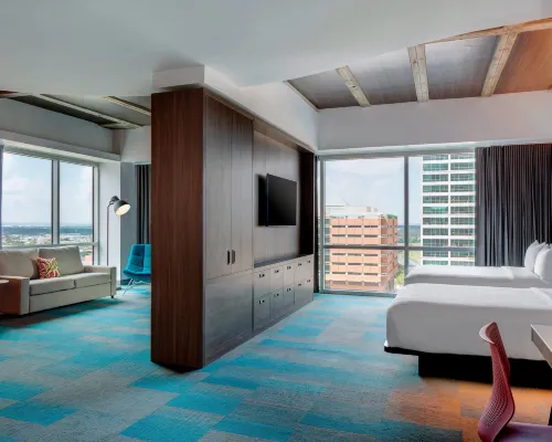Aloft Fort Worth Downtown Hotels near Sid Richardson Museum