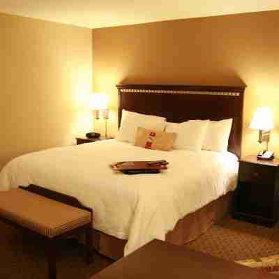 Hampton Inn Topeka Rooms