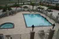 Hampton Inn Orange - Swimmingpools