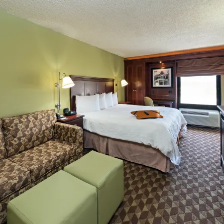 Hampton Inn by Hilton Baton Rouge-I-10 & College Dr.