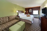 Hampton Inn by Hilton Baton Rouge-I-10 & College Dr. Hotels in Baton Rouge