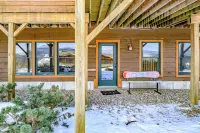 <b>Trailside Retreat w/ Hot Tub – Come enjoy Summer and Fall at Sunday River</b>