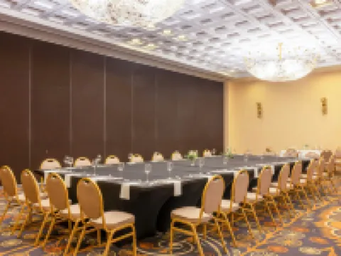 託盧卡特羅肯萬怡酒店 託盧卡酒店