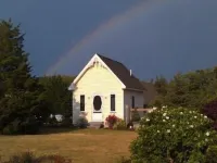 Make Lasting Memories In This Adorable Vineyard Cottage!