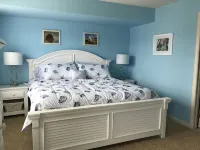 Spacious 4 Bed, 4,5 bath. Pet friendly. Come enjoy Rehoboth!
