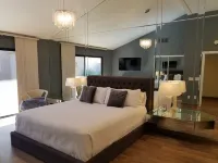 Beautiful and Cozy!!! Palm Valley Country Club Golf Course Home. Sleeps 6.