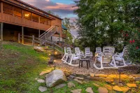 WHEELCHAIR ACCESSIBLE, 4 King Suites, Close to Pigeon Forge, WOW Views! - Boutique