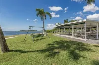 Monthly Discounts Apply and will be reflected on your price quote. 브레이든턴 호텔