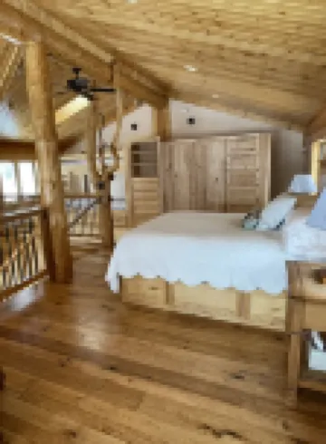 Beautiful upscale retreat for travelers who value beauty and seclusion.