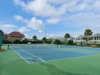 Endless Oceanfront Upper Floor Views of Ocean/Pier from This Wonderful Condo!
