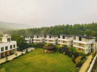 Bindiga Peak Resorts Hotels near Jhari Waterfalls