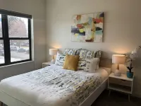 Modern Apt #202 - a Block from St. Pat's Hospital Hotels near University of Montana