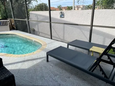 The Shell House 🐚 Near Beach 🏝 Screened In Private Pool Отели в г. Кортес