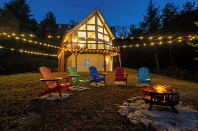 Modern Mountain Retreat~120acres! Whirlpool~Pond~Boat~Trails~Playground~Games! North Carolina Welcome Center 주변 호텔