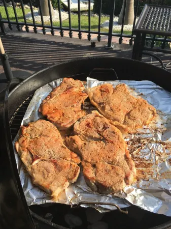 Siesta Key Cottage – Best Value, 100 ft to Gulf Beach! Отели рядом с достопримечательностью «Кресент Бич»