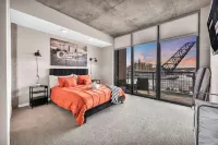 Lakeside Luxury Suite - Rock & Roll - Cle Flats - 2 Free parking - Condos