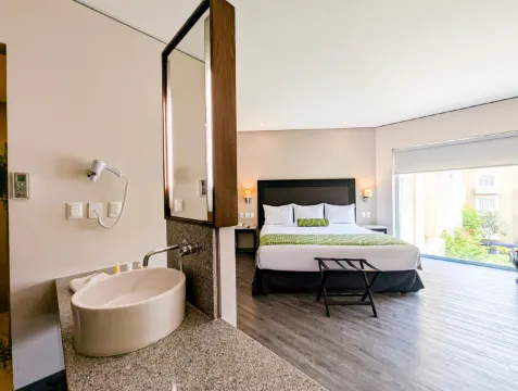 Plaza Camelinas Hotel