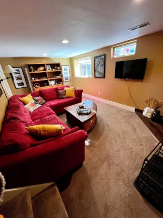 Great location!    A short walk to MSU and downtown!!! Отели в г. Бозмен