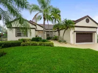 Waterfront Paradise Home With Over-Sized Pool, Dock, And Boating Access