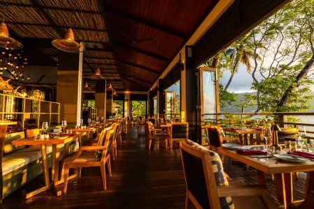 Hilton Seychelles Northolme Resort & Spa Отели в г. Гласи