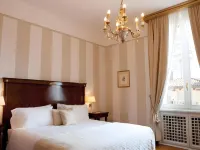 Hotel Vittoria Hotels near Borgo Wuhrer