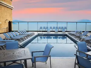 Renaissance Reno Downtown Hotel & Spa