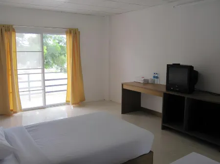 Baansakulpetch Hotel