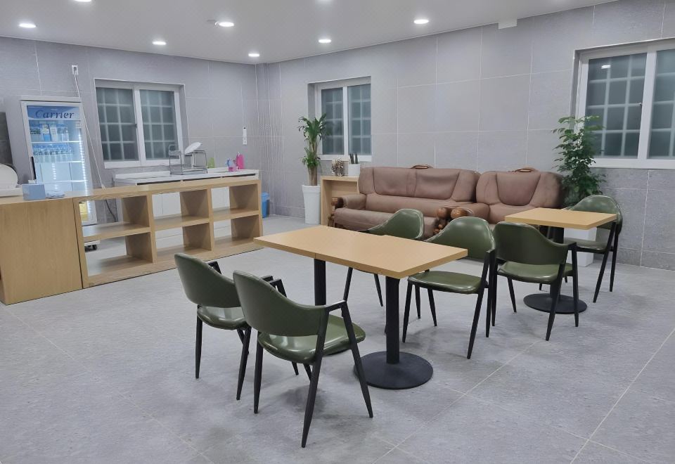 3. 통영 호텔 라온..