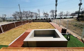 Daebudo (Yeongheungdo) Stay Private Pension (Staydog 2nd Branch)