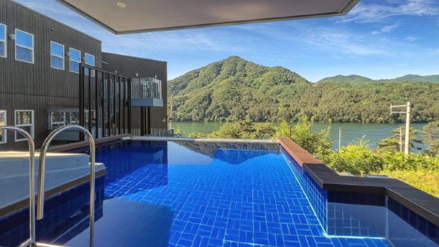 리버 스카이 펜션