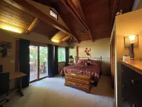 Private, 3 Acre Vashon Island Getaway with Spectacular Views - Sleeps 12! Hotels in Vashon
