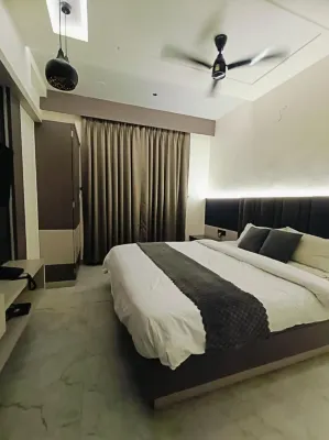 Hotel Raj Residency Jalgaon 마나파 옥시겐 파크, 뉴 가든 주변 호텔