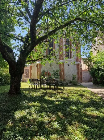 Magnifique Chapelle Entièrement Rénovée en Cœur de Ville Pour 8 Personnes