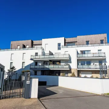Grand Balcon, Piscine et proche du Port