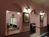 Balaram Palace Resort - breakfast