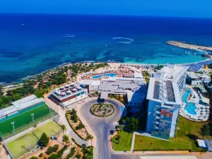 Asterias Beach Hotel