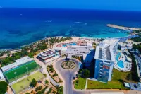 Asterias Beach Hotel