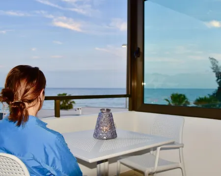 By the beach, a place to take a break