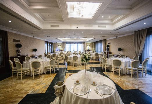 LH 도무스 카이사리