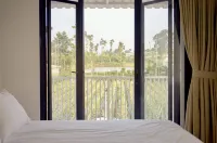 D'toegoe  Villa Hotels in Cisarua