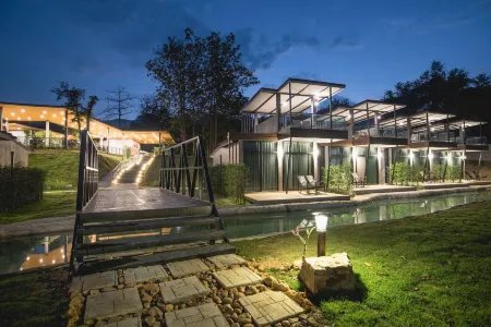 Kwai Tara Riverside Villas Отели рядом с достопримечательностью «Sai Yok National Park»