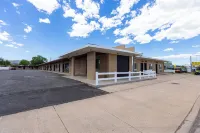 The Golden Spurs Hotels near Panguitch