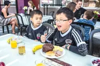 North Vancouver Hotel