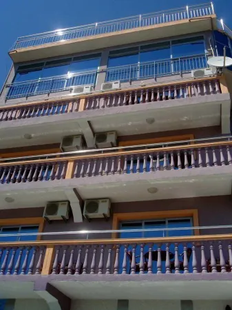 Apartments & Rooms Rozana