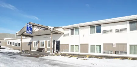 Faribault Hometown Inn & Suites Отели в г. Фэрибо